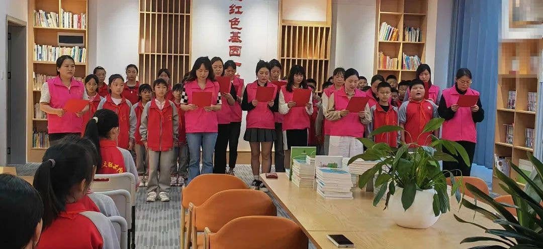 全民阅读，书香铜仁！铜仁市各级妇联精心策划举办“小桔灯”亲子阅读活动