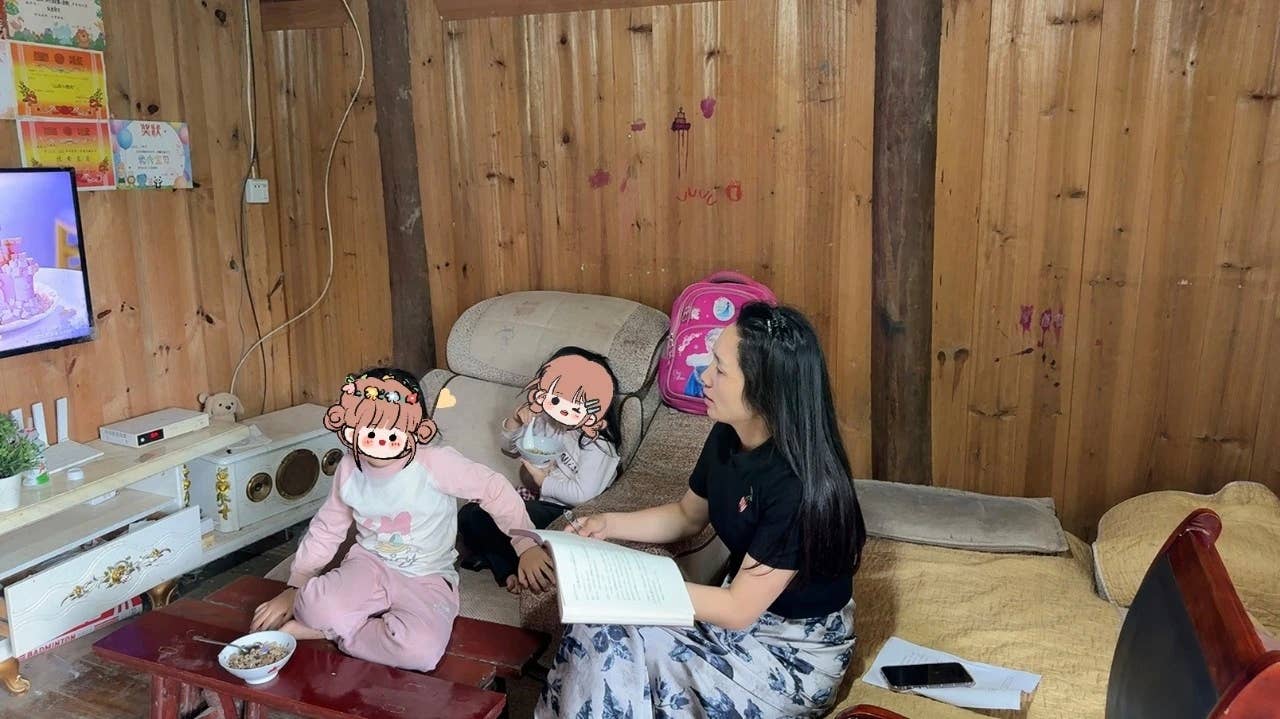 印江县“爱心妈妈”三聚焦 织密困境儿童关爱网