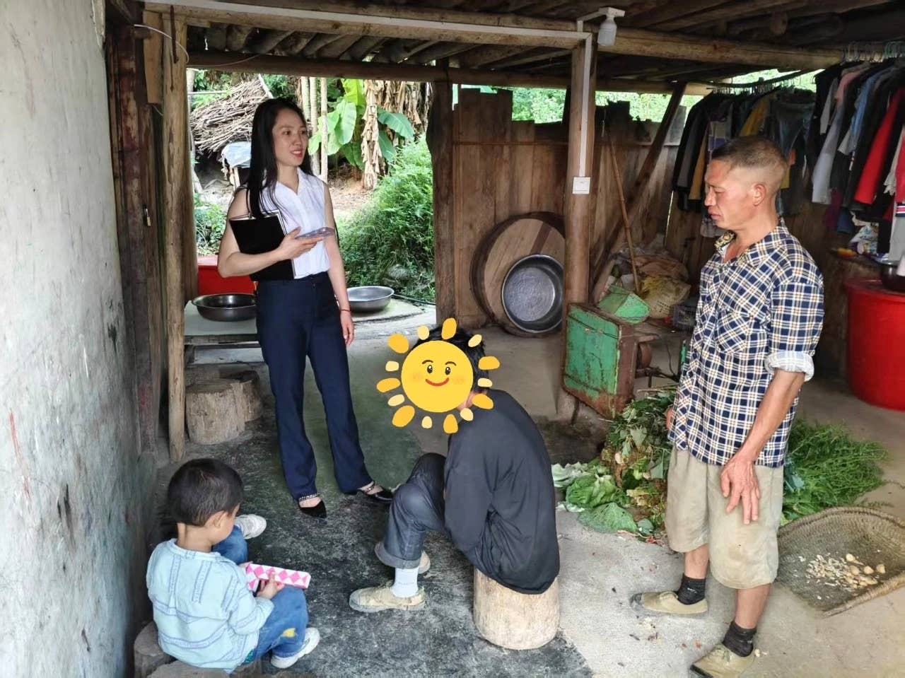 印江县“爱心妈妈”三聚焦 织密困境儿童关爱网