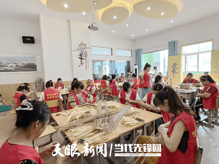 松桃:“锦绣计划”手工编织技能培训激活“巧手经济”