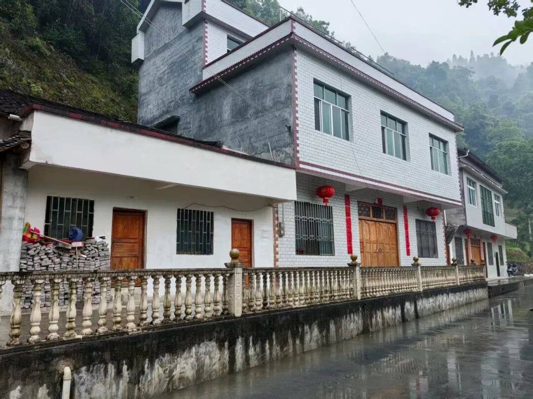 铜仁市卫生家庭建设行动 美丽家庭美丽庭院展播