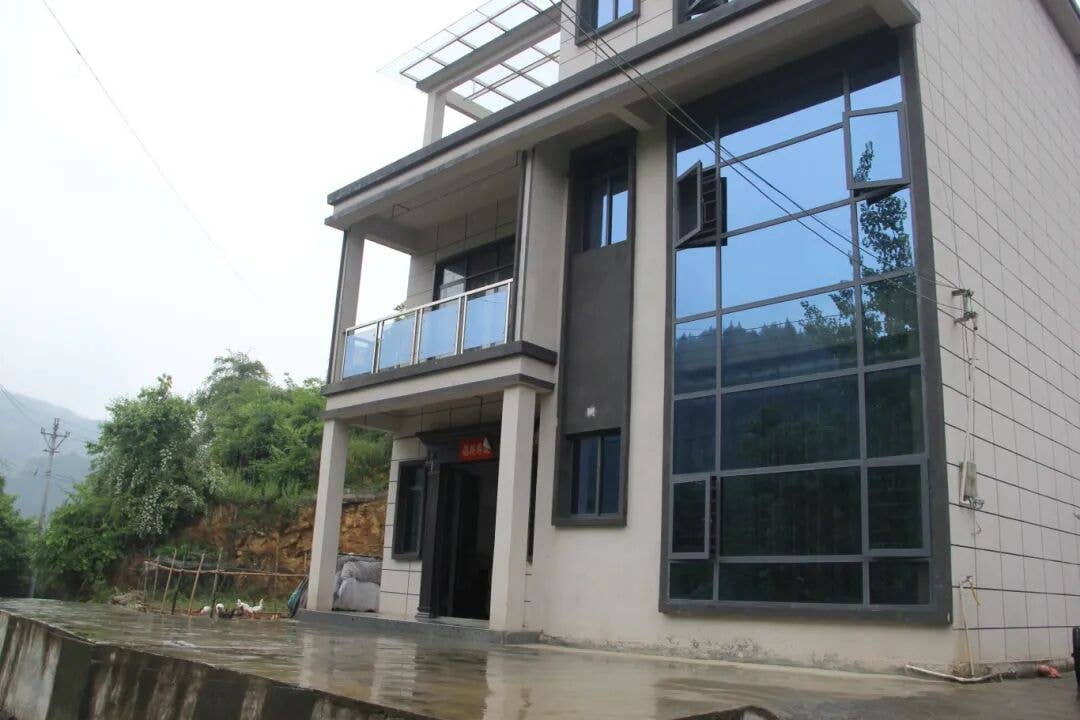 铜仁市卫生家庭建设行动 美丽家庭美丽庭院展播