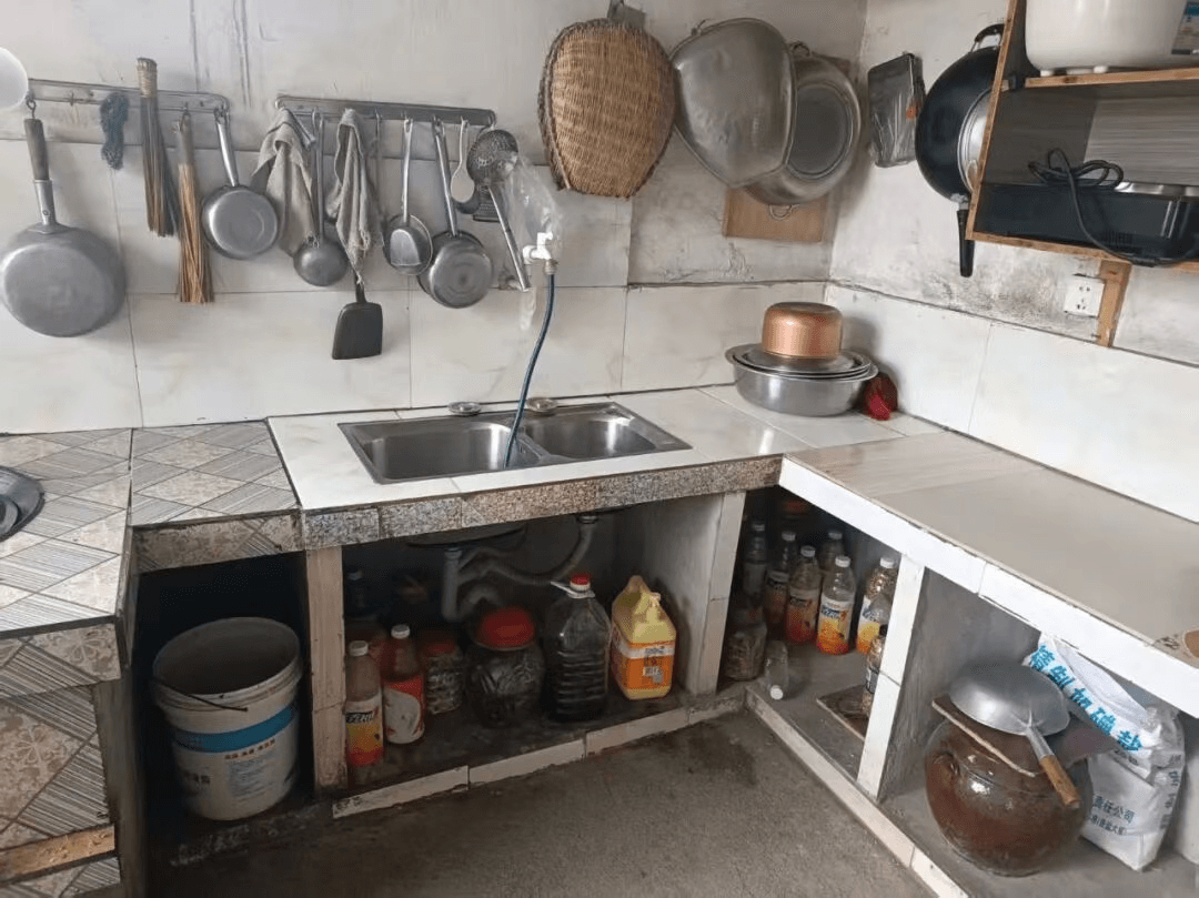 铜仁市卫生家庭建设行动 美丽家庭美丽庭院展播