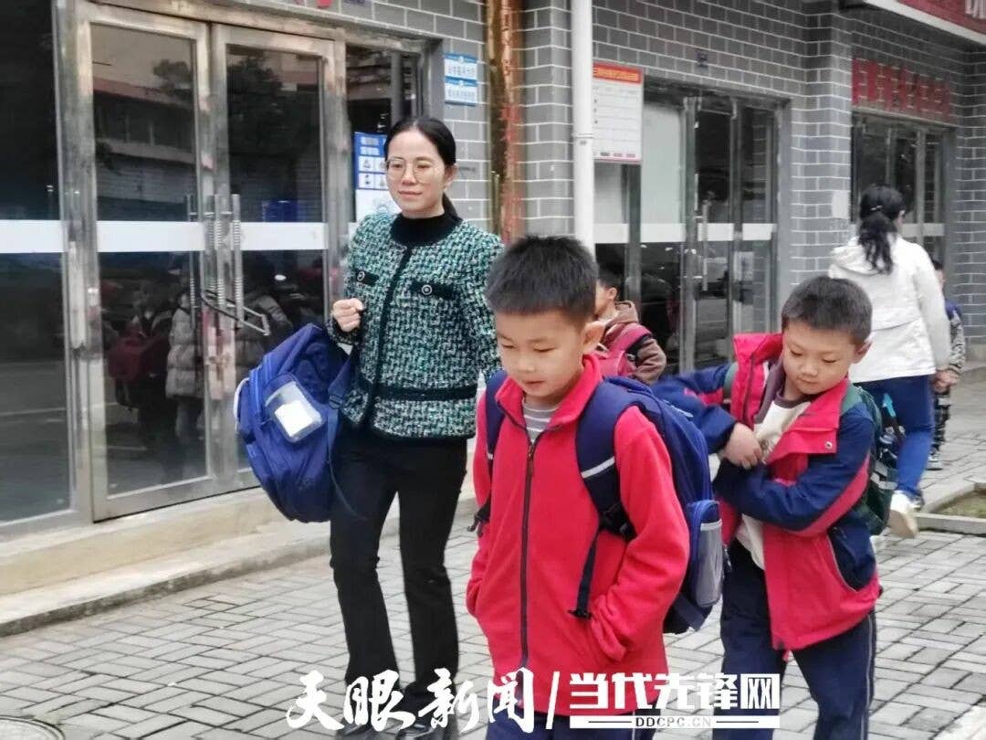 思南周寨村：26名“爱心妈妈”点亮童心之路