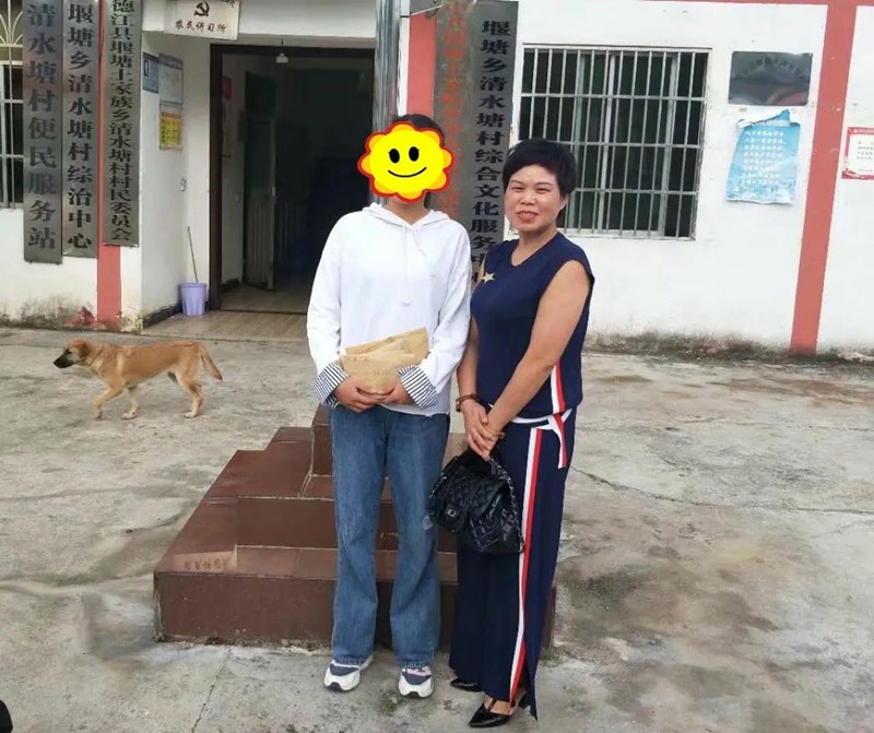 “爱心妈妈”宋娅的双重疗愈：正骨之手，亦是点亮童心之光